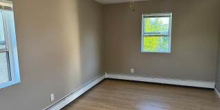 152 Throop Street Gallery 1