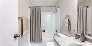 Corinth Place Apartment Homes Gallery 8