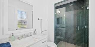 373 E Cannery Row Circle Gallery 33