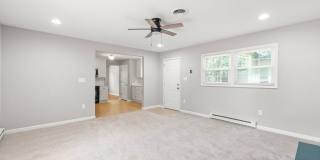 4 Bedroom Ranch w/ Fenced Yard Gallery 13