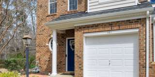 Modern 3 Bedroom Townhome for Rent in Yorktown, VA | Near Bases  Williamsburg Gallery 1