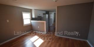 1060 1/2 East Wabash St Gallery 4