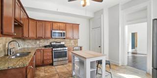 Two Bedroom in Newport! Gallery 17