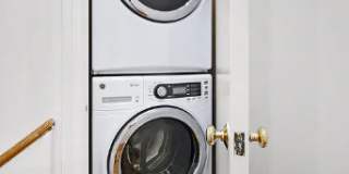 145 E 58th St Gallery 11