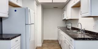Tamarind - Renovated 2 Bedroom 2 Bath Condominium Gallery 9