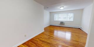 40 Roseland Avenue Gallery 24