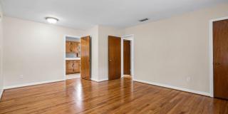 Charming 3-Bedroom Home with Fenced Yard – Convenient Location! Charming 3-Bedroom Home with Fenced Yard – Convenient Location! Gallery 4