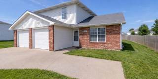 3 Bedroom, 2 bath duplex in Northern Columbia Gallery 1