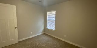 3 Bed 2 Bath 2 Car Garage Duplex In Moore ***Moore Schools Gallery 13
