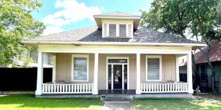 305 W 38th St, Austin - Great 4X2 Home Close to UT Campus Gallery 1