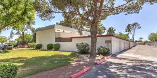 Huge one bedroom condo close community pool and tennis courts. Gallery 5