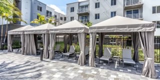 Metropolitan Gallery 8