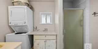 FULLY FURNISHED, Charming Short Term Rental! Gallery 8