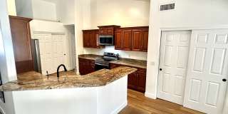 723 W Leah Ct Gallery 4