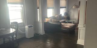 Charming 2BR Duplex in Buffalo directly on Elmwood Gallery 10