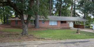 3 Bed, 2 Bath in Southern Hills Gallery 1