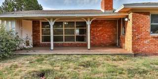 Room to Grow! Spacious, Remodeled 3/2/2 in Great Location! Gallery 7