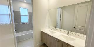 4255 SW 123rd Ter Gallery 25