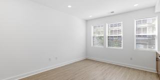 4021 BROWN Street Gallery 13