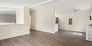 Spacious & Central: 1,900 Sq. Ft. Bremerton Home with Large Workshop Gallery 11
