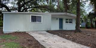 Fully Renovated Mid Century House! Fully Renovated Mid Century House! Gallery 1