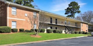 University Oaks Gallery 6