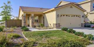 Beautiful 3 Bedroom, 2 Bathroom, 1,295 sqft. Empire Ranch Home for Lease. Gallery 1