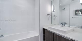 455 Northeast 39th Street Gallery 25