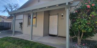 Low Maintenance Lifestyle Near Sacramento River Trail Gallery 1