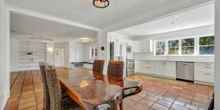 ALL THE CHARM! - Siesta Key 1+ acre on the Bay - 3 bed/ 2 bath pool home Gallery 15