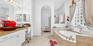 6313 Paradise Cv Gallery 15