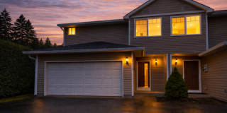 Spacious 3 bedroom Walnut Grove Town House for Lease - 10513 NE 63rd St Gallery 1