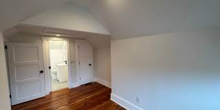 Indianola Ave 1462 NPR Gallery 24