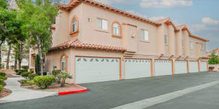 Gated Community townhome, with private garage Gallery 6