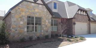 Beautiful Two Bedroom, Two Bathroom Home w/ Study for lease at The Enclave in NW Norman!! Gallery 1