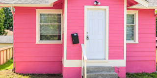 Limited-Time Offer: $25 Application Fee, Apply Today! Spacious 4 Bedroom + 2 Bonus Rooms!!!! Gallery 1