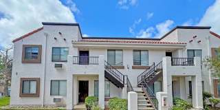 Bright 2BD/2BA Corner Unit Condo in Mira Mesa with Dual En-Suite Baths, Patio & Pool Gallery 1
