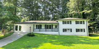 210 Suburban Drive NE Gallery 1