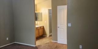 4 bed Single Family Home Close to Iron Springs Elem. Gallery 20