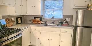 902 CHEVY CHASE DR Gallery 5