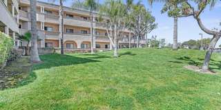 Whispering Fountains Lakewood - Senior Housing Gallery 17