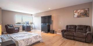 737 W WASHINGTON Boulevard Gallery 18