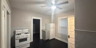 1623 Hopkins Avenue - 3 Gallery 10