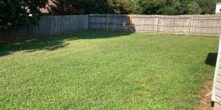3 Bed / 2 Bath Extremely close to Wedington Exit! Pre-leasing for Aug 10 Move-in! Gallery 22