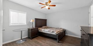 5 bedrooms 3 baths lots of off street parking private yards Gallery 20