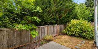 Spacious 5-Bed, 2.5-Bath Single-Family Home in Redmond Gallery 12