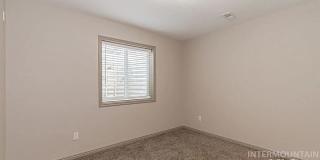 2221 Frontier Drive Gallery 19