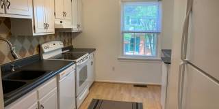 End Townhome In Oak Manor Community Gallery 3