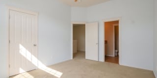 Fabulous 3 BD* 2.5 BA In Popular Arbor Reserve Townhome Community! **Minutes From Tanasbourne Shopping Center** Spectacular Location!* Gallery 14