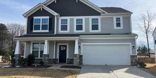 2022 Four Bedroom Home Furnished Gallery 1